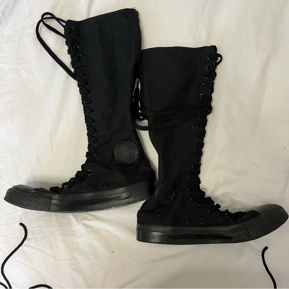 Converse High Top - Picture 2 of 5